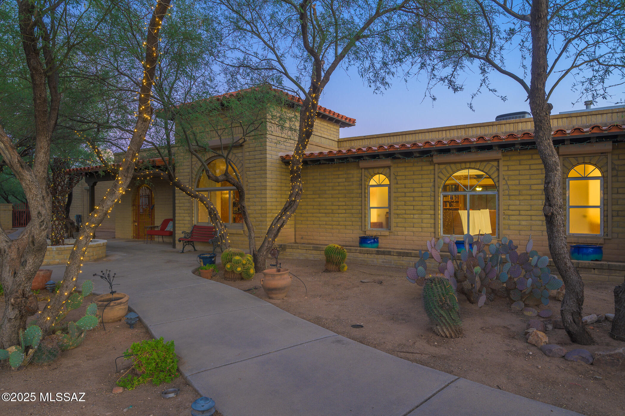 Property Photo: 8260 E Calle Potrero AZ 85750