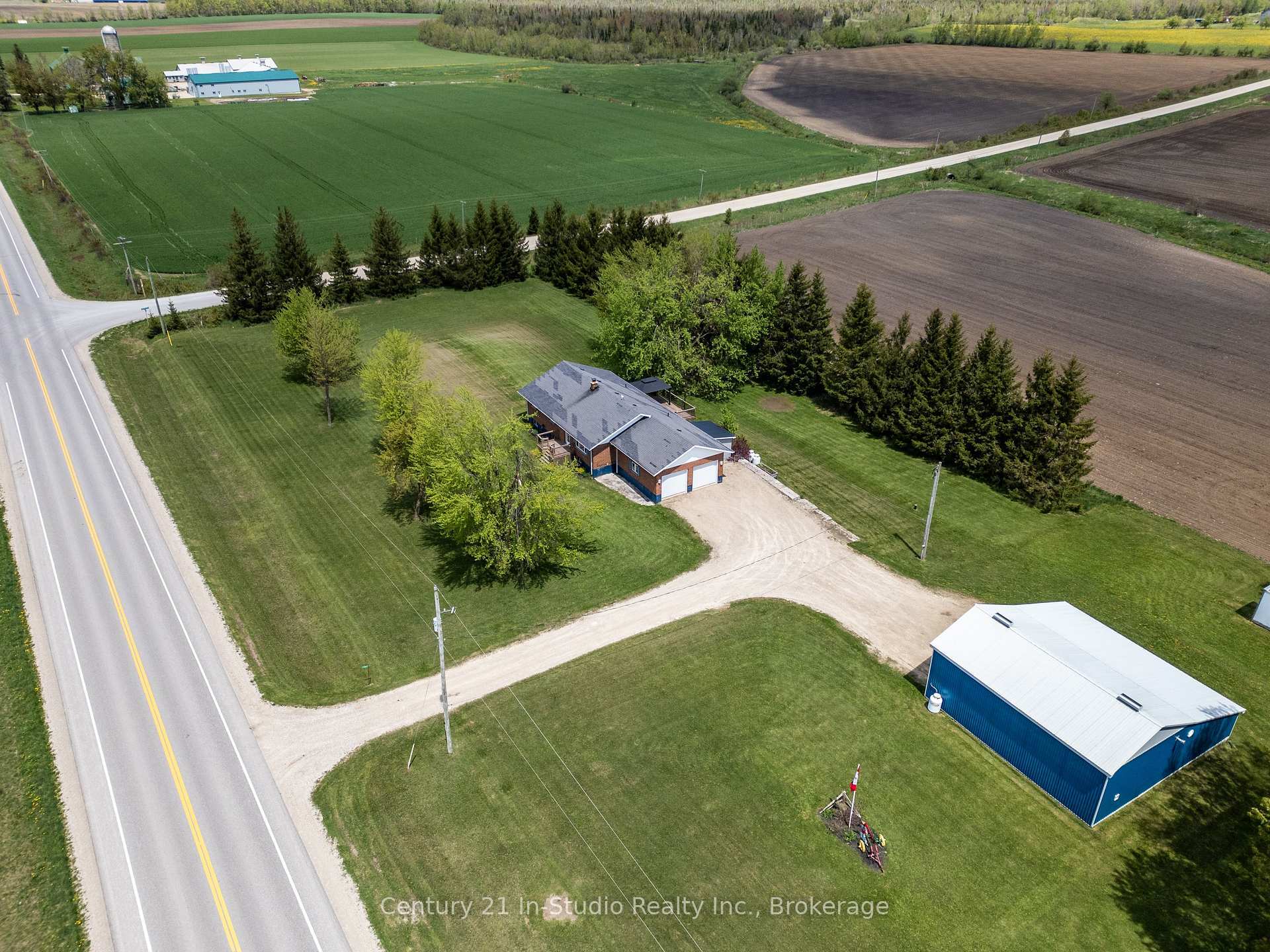 Property Photo: 311817 Grey Road 8 N/A ON N0C 1B0