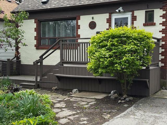 Property Photo: 32 Marsh Road ON M1K 1Y8