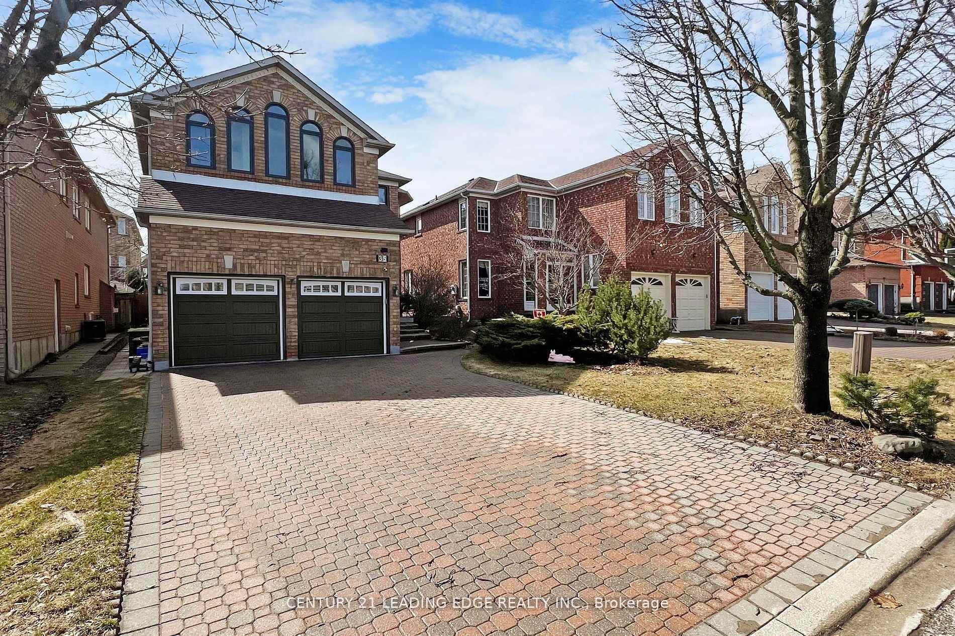 Property Photo: 35 Fortune Crescent ON L4S 1S5