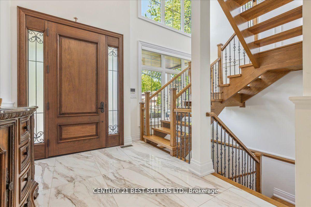 Photo de la propriété: 41 Cudmore Road ON L6L 2Y4