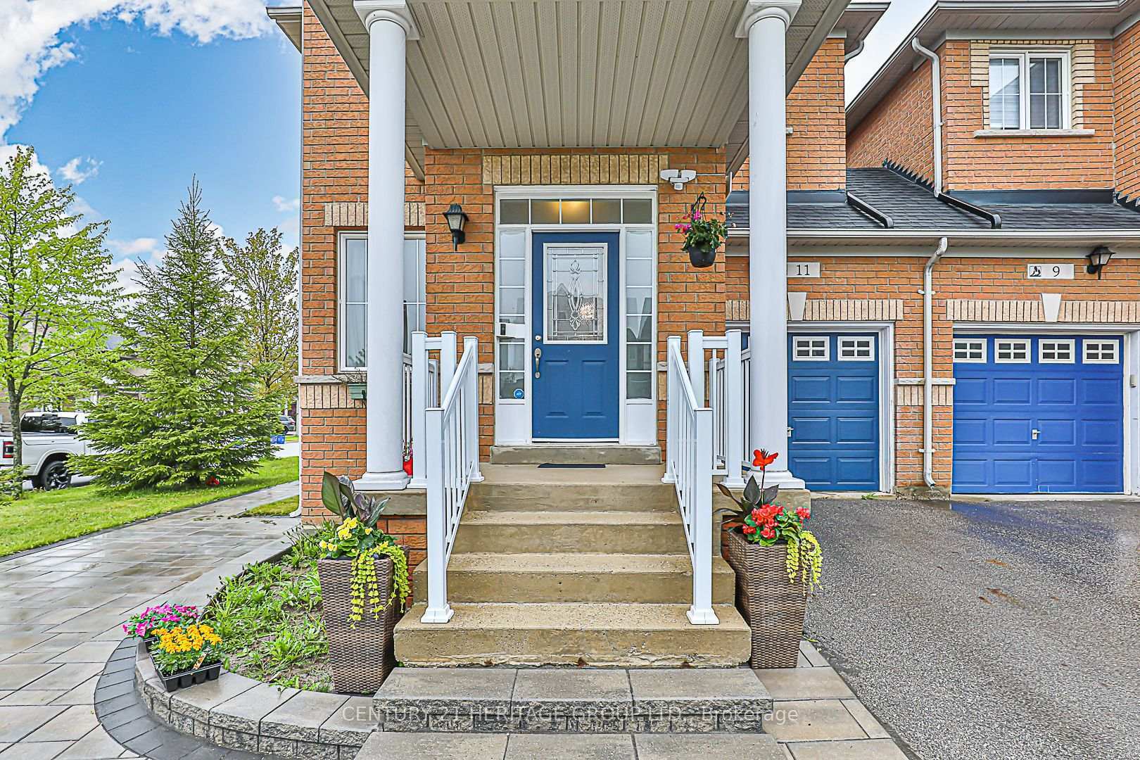 Property Photo: 11 Birdsong Street ON L4E 5C2