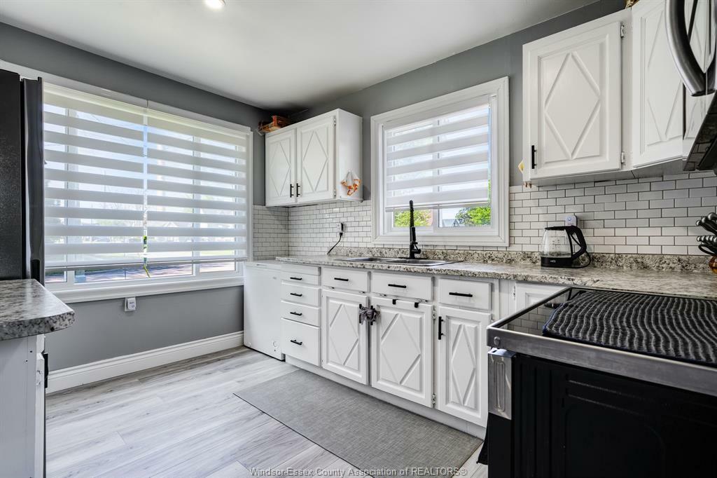 Property Photo: 15 Montgomery ON N8H 2A2