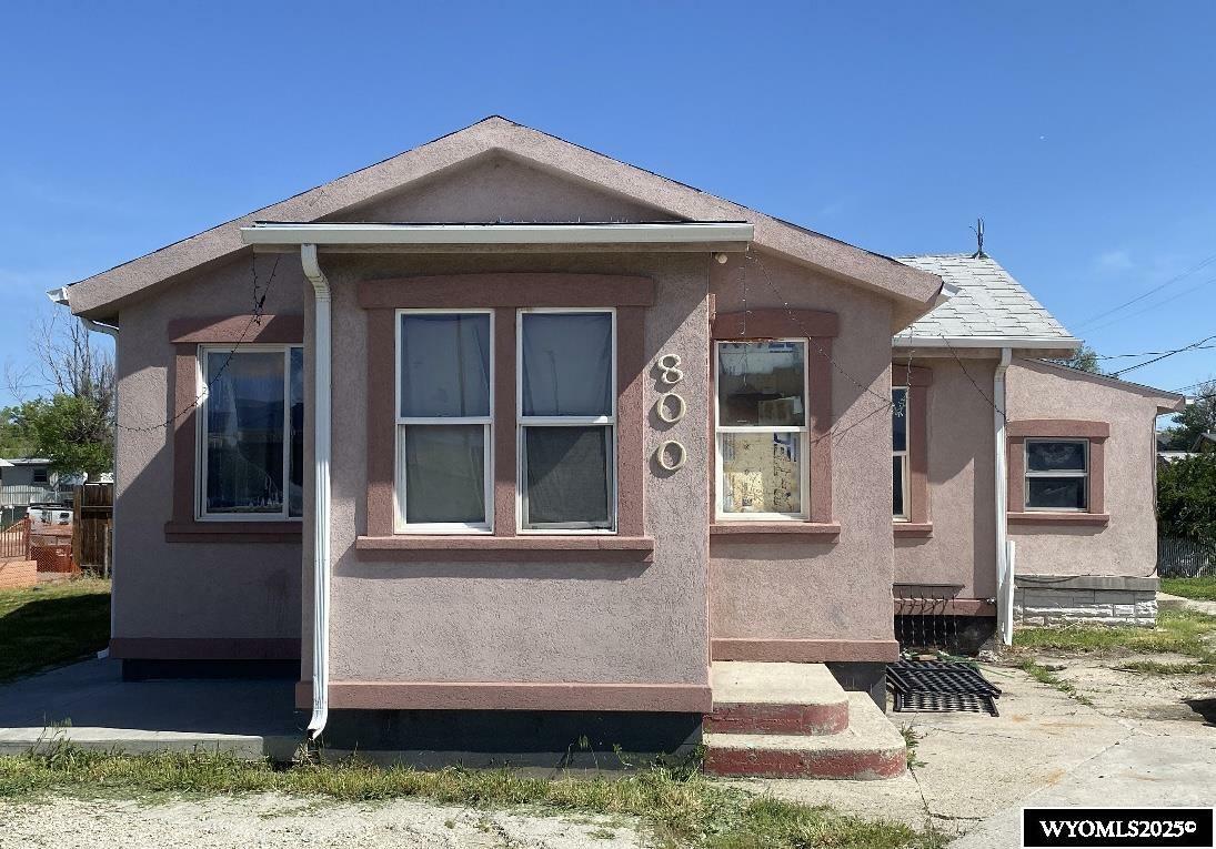 Property Photo:  800 E F St  WY 82601 