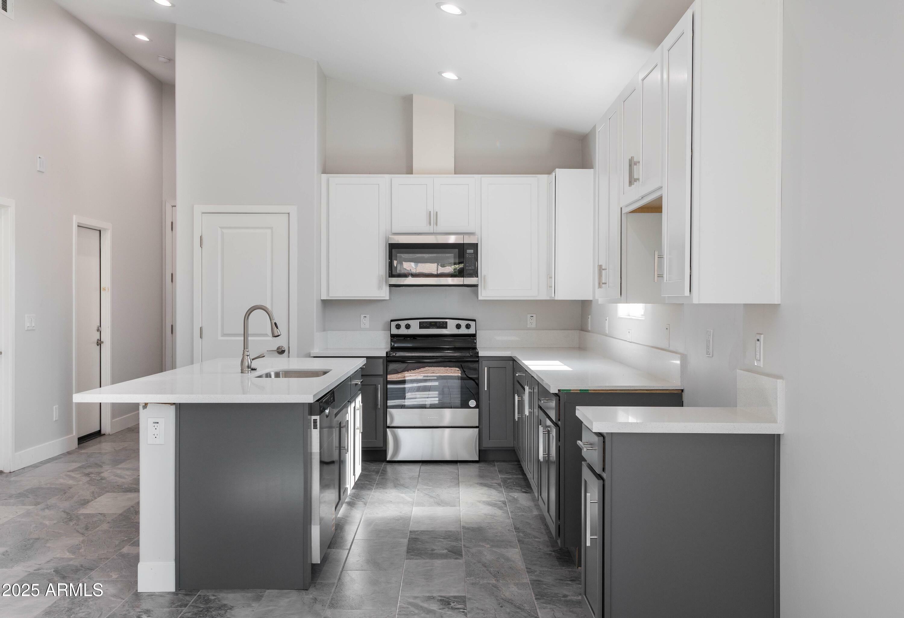 Property Photo: 9310 W Washington Street AZ 85353