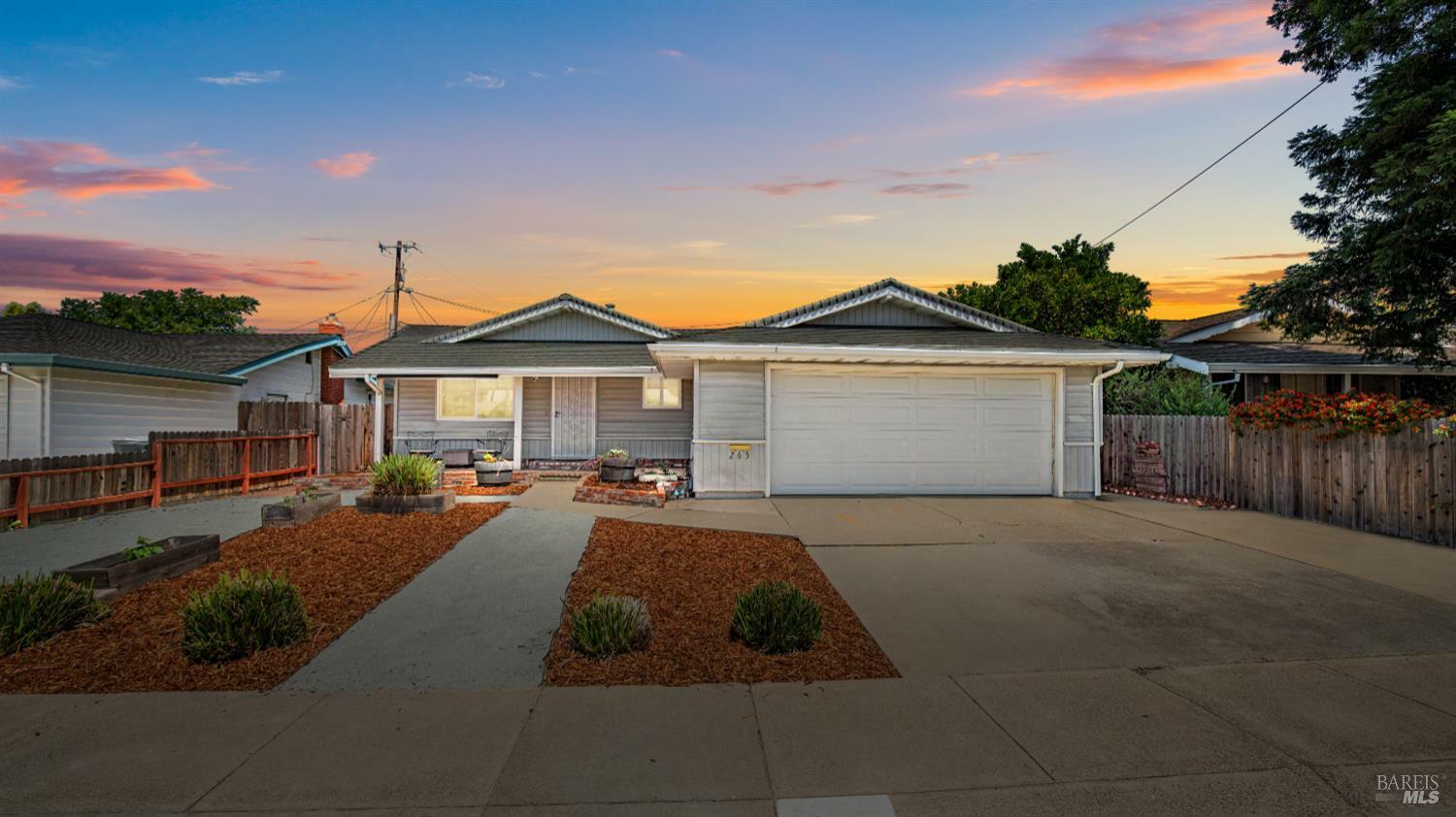 Property Photo: 265 Chestnut Street CA 95620