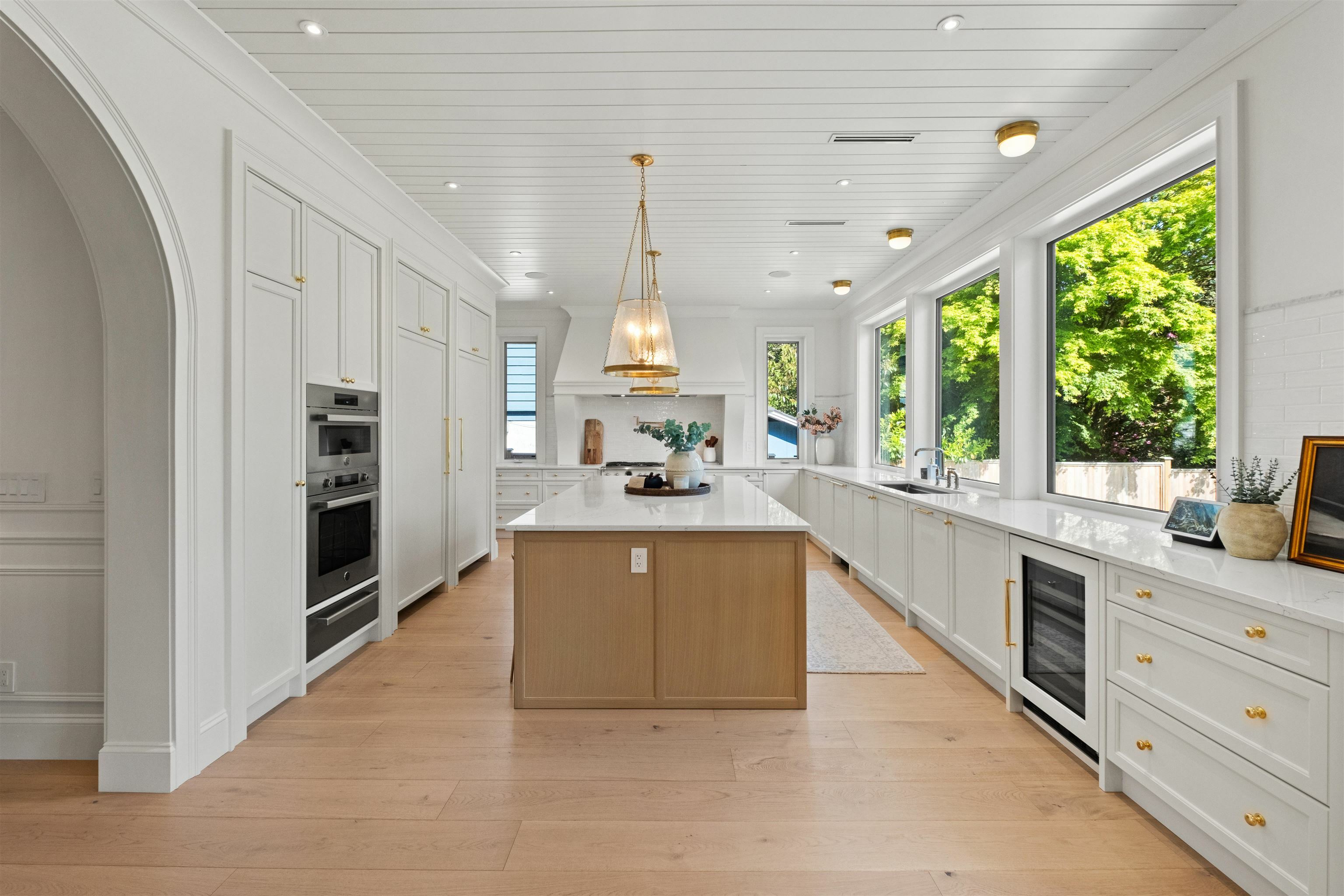 Property Photo: 821 E 16th Street BC V7L 2V3