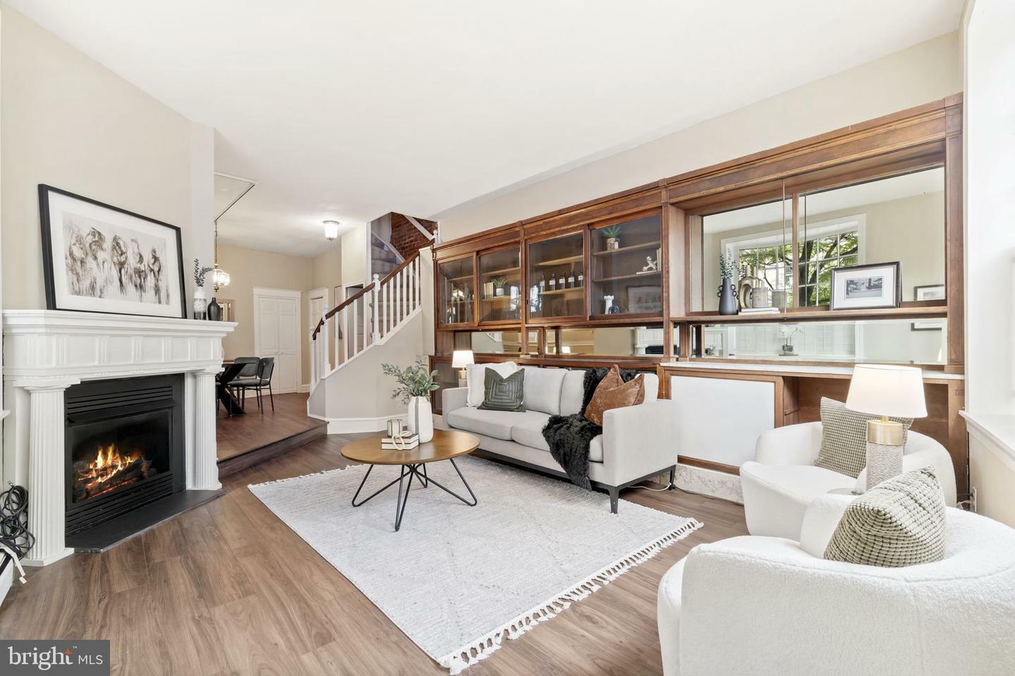 Property Photo: 858 S Front Street PA 19147