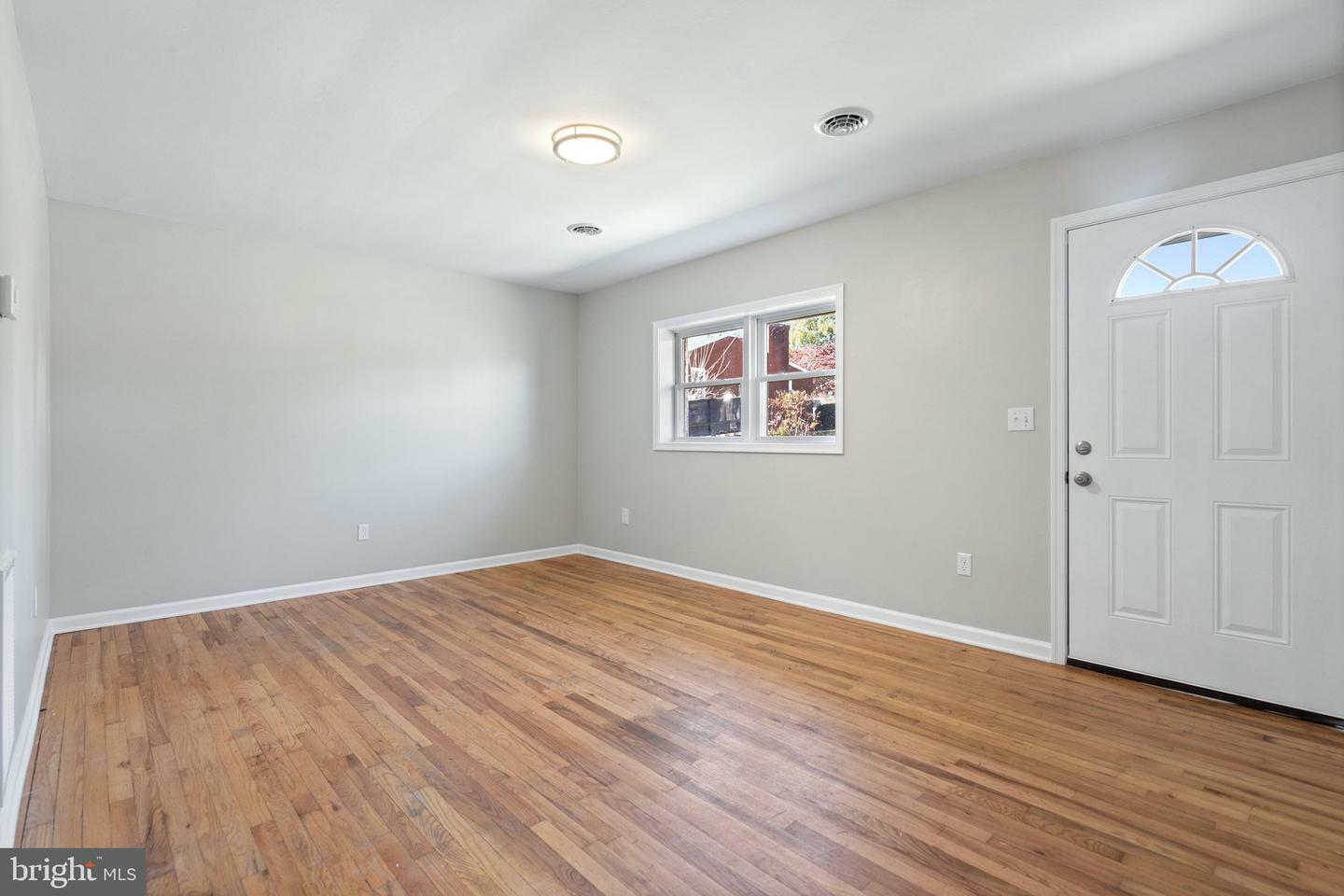 Property Photo: 1015 Nottingham Street VA 22701
