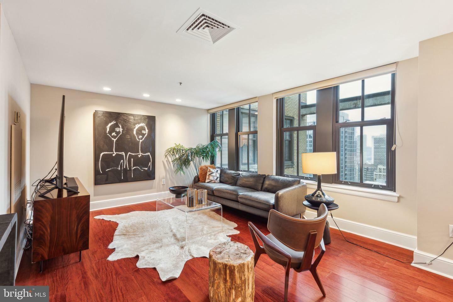 Property Photo: 1500 Chestnut Street 20K PA 19102