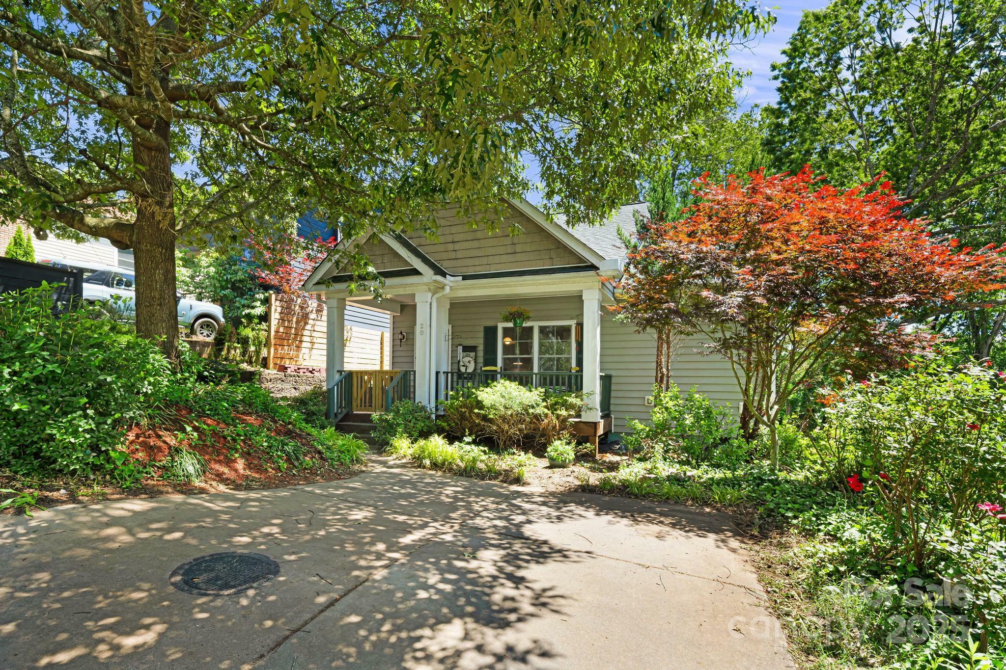 Property Photo: 28 Richie Street NC 28801