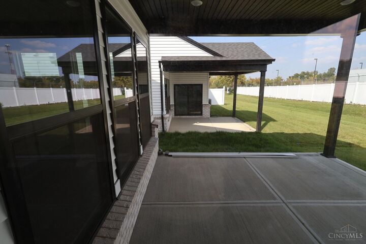 Property Photo:  5556 Birch Court  OH 45011 