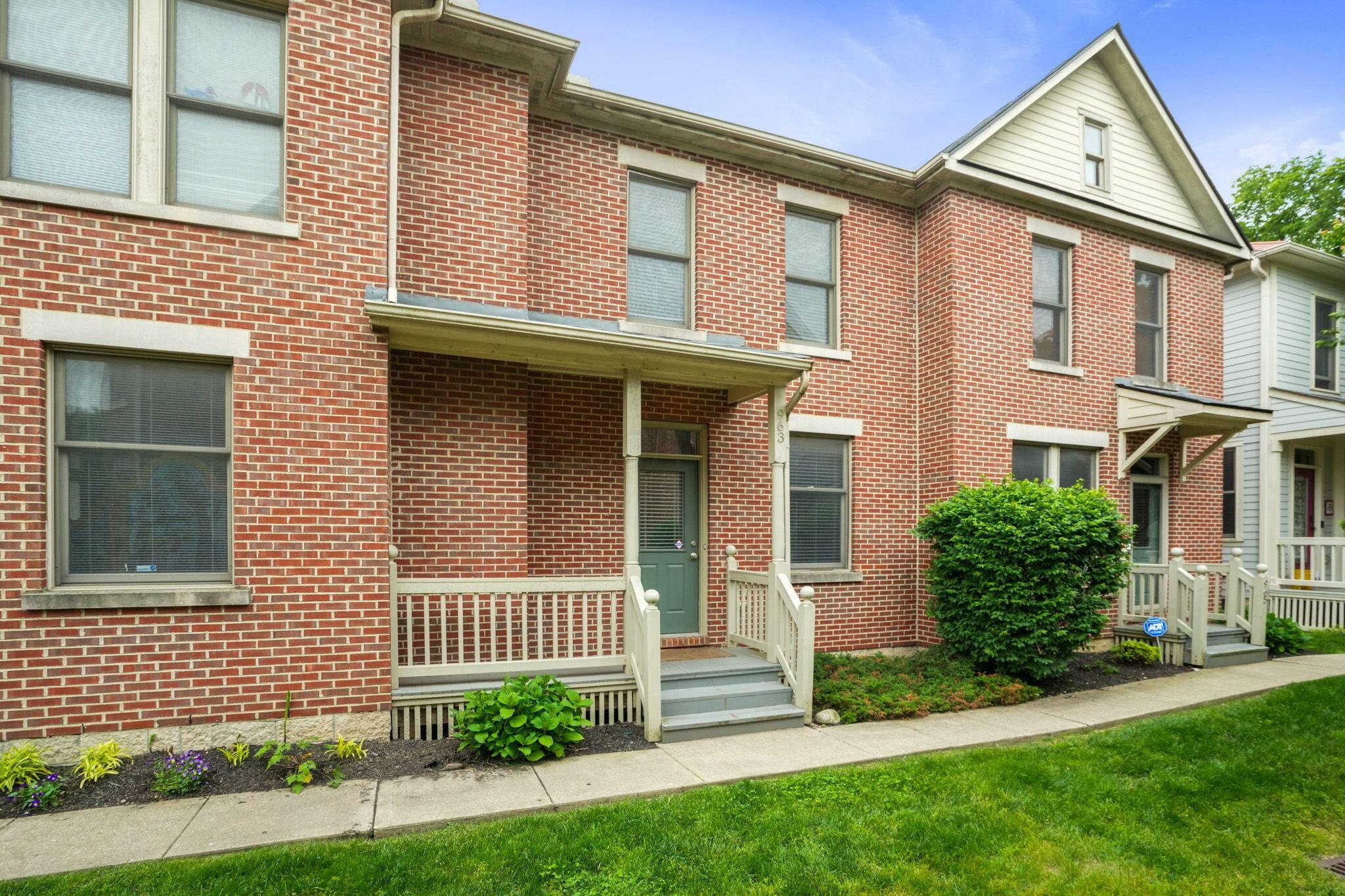Property Photo: 963 Delaware Avenue OH 43201