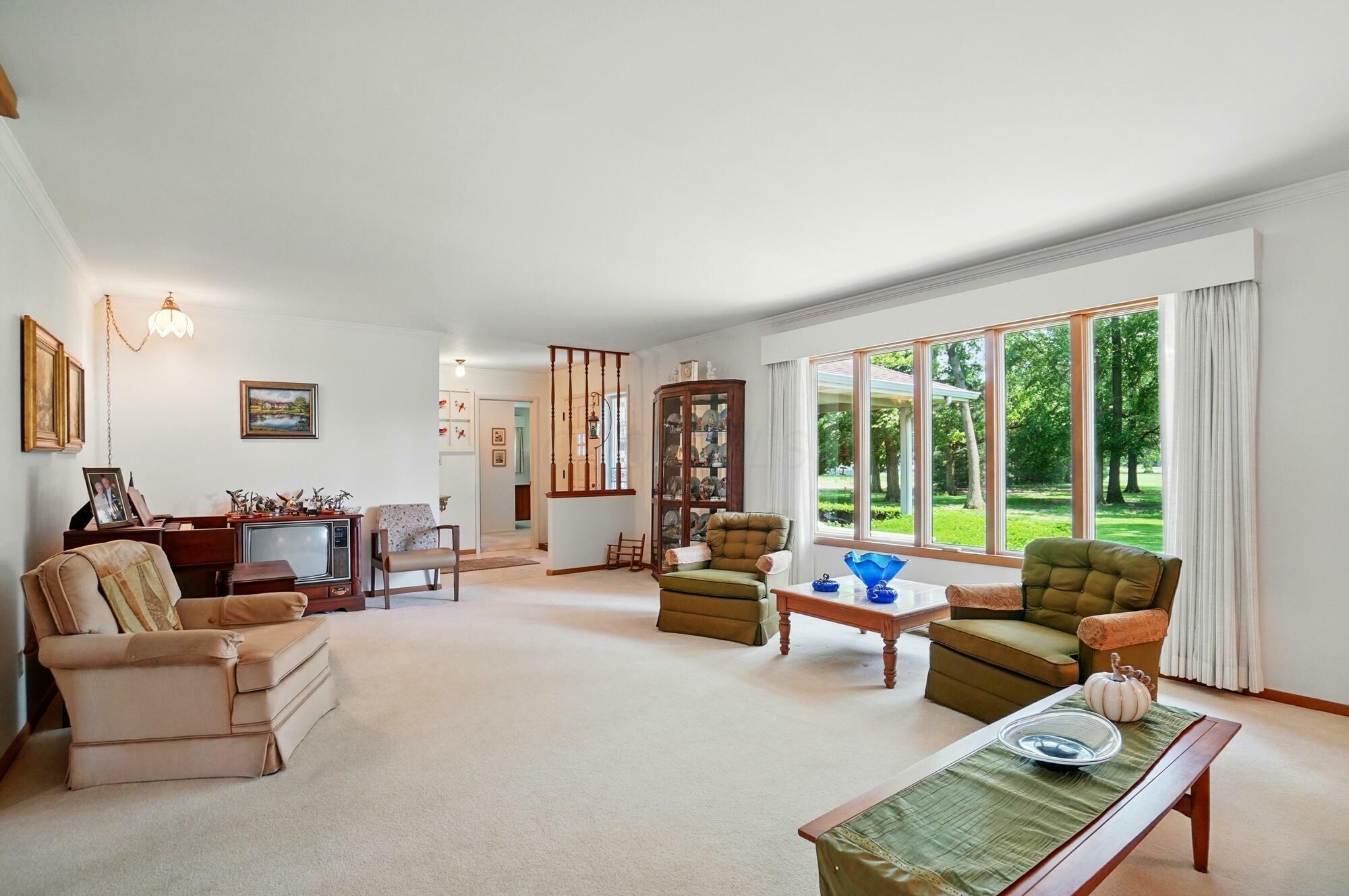 Property Photo: 8430 Patterson Road OH 43026