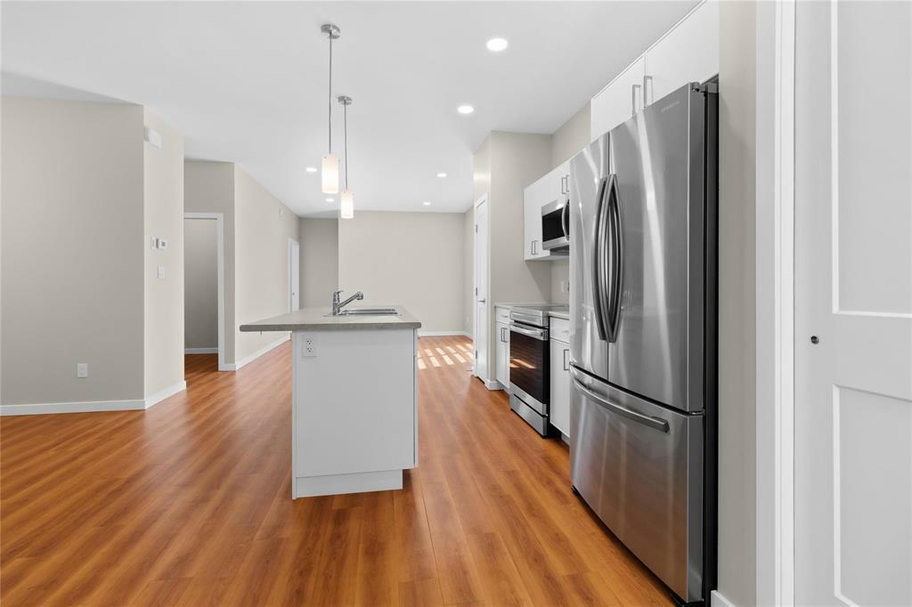 Property Photo: 358 Purvis Boulevard MB R1A 2P5