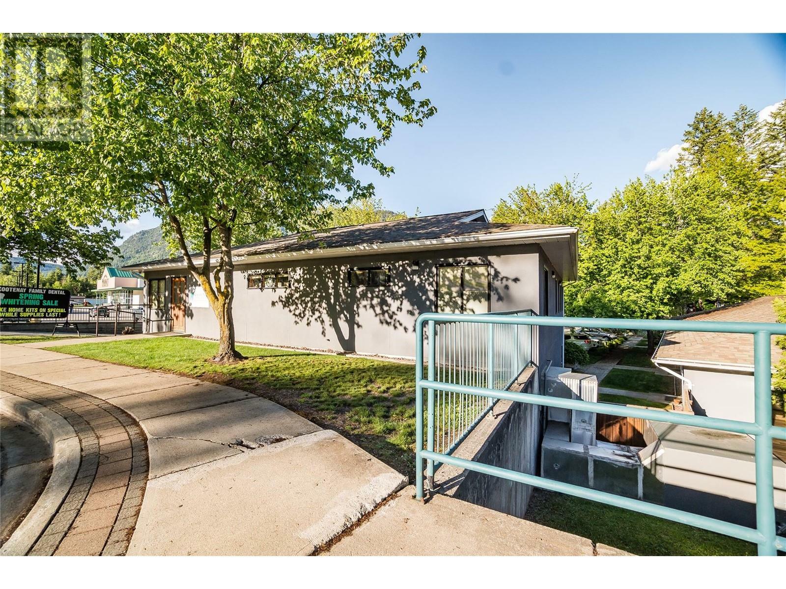 Property Photo: 663 Columbia Avenue BC V1N 1H1