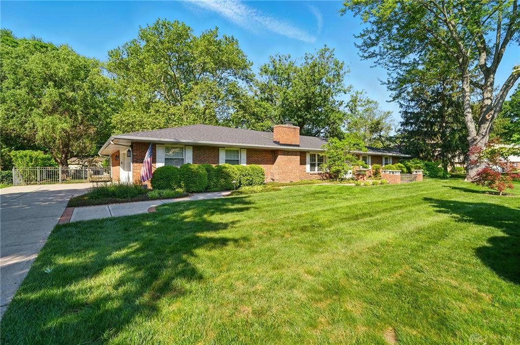 Property Photo: 5447 Royalwood Drive OH 45429