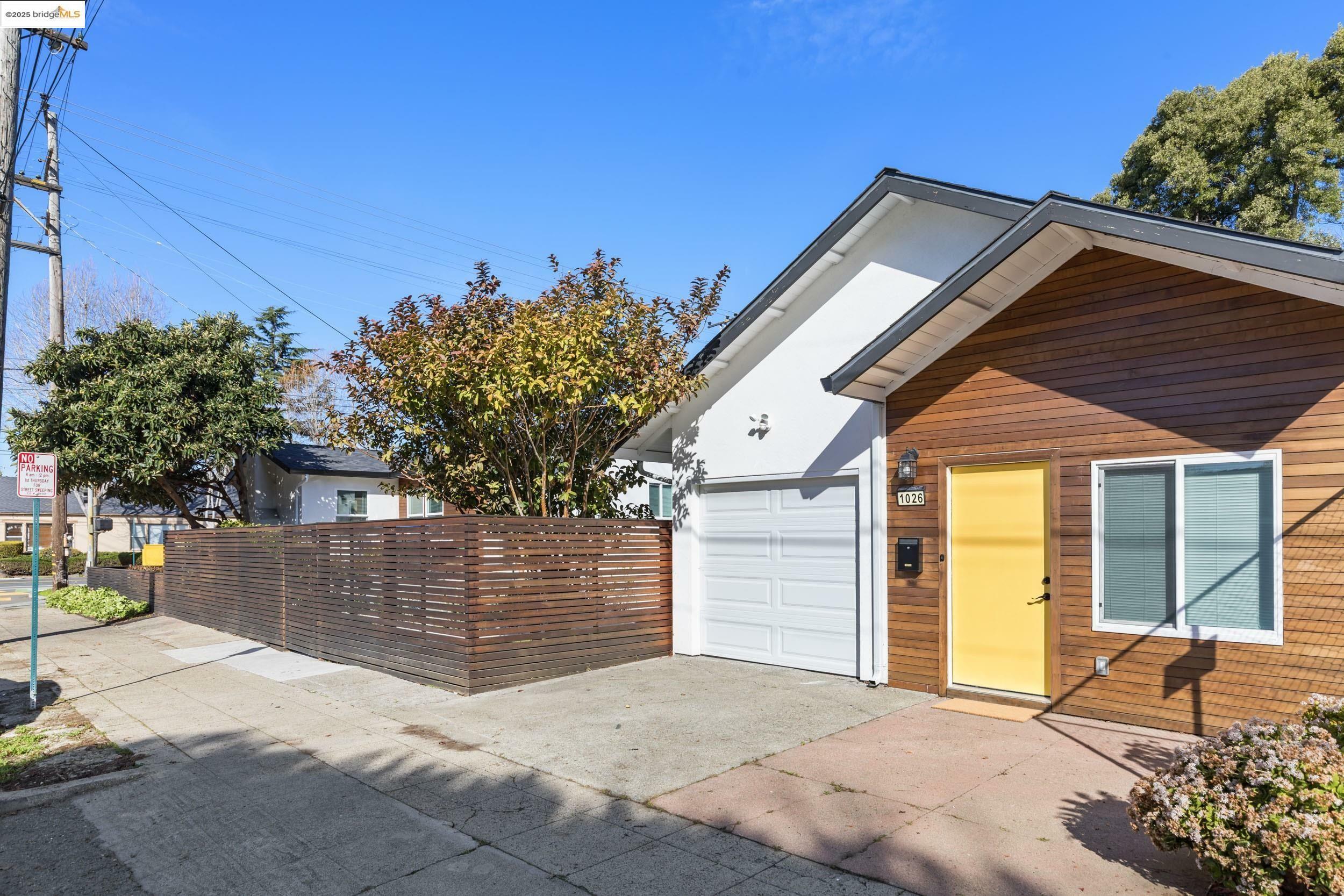 Property Photo: 1026 43rd St CA 94608
