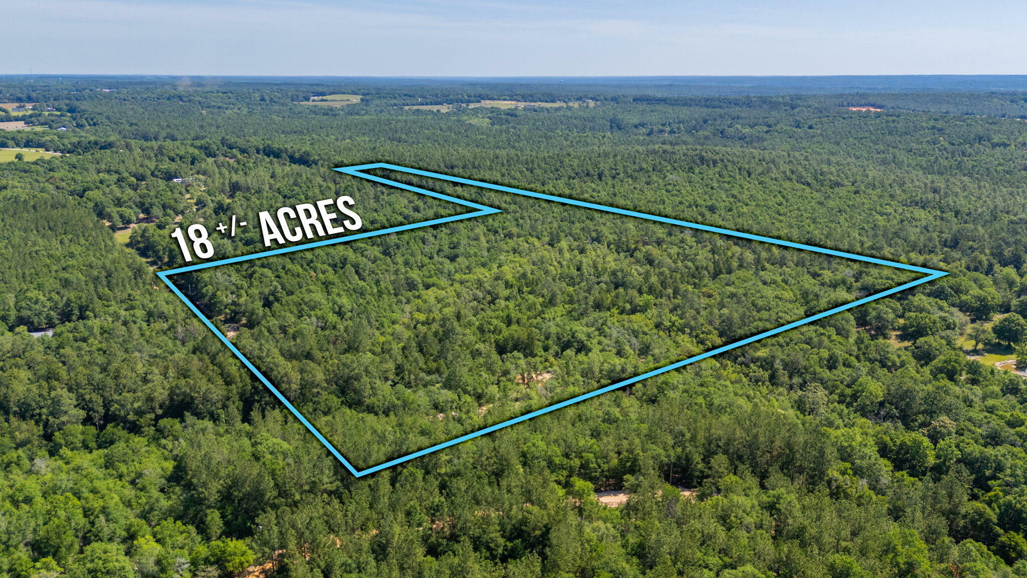 Property Photo: 18 Canyon Trail FL 32531
