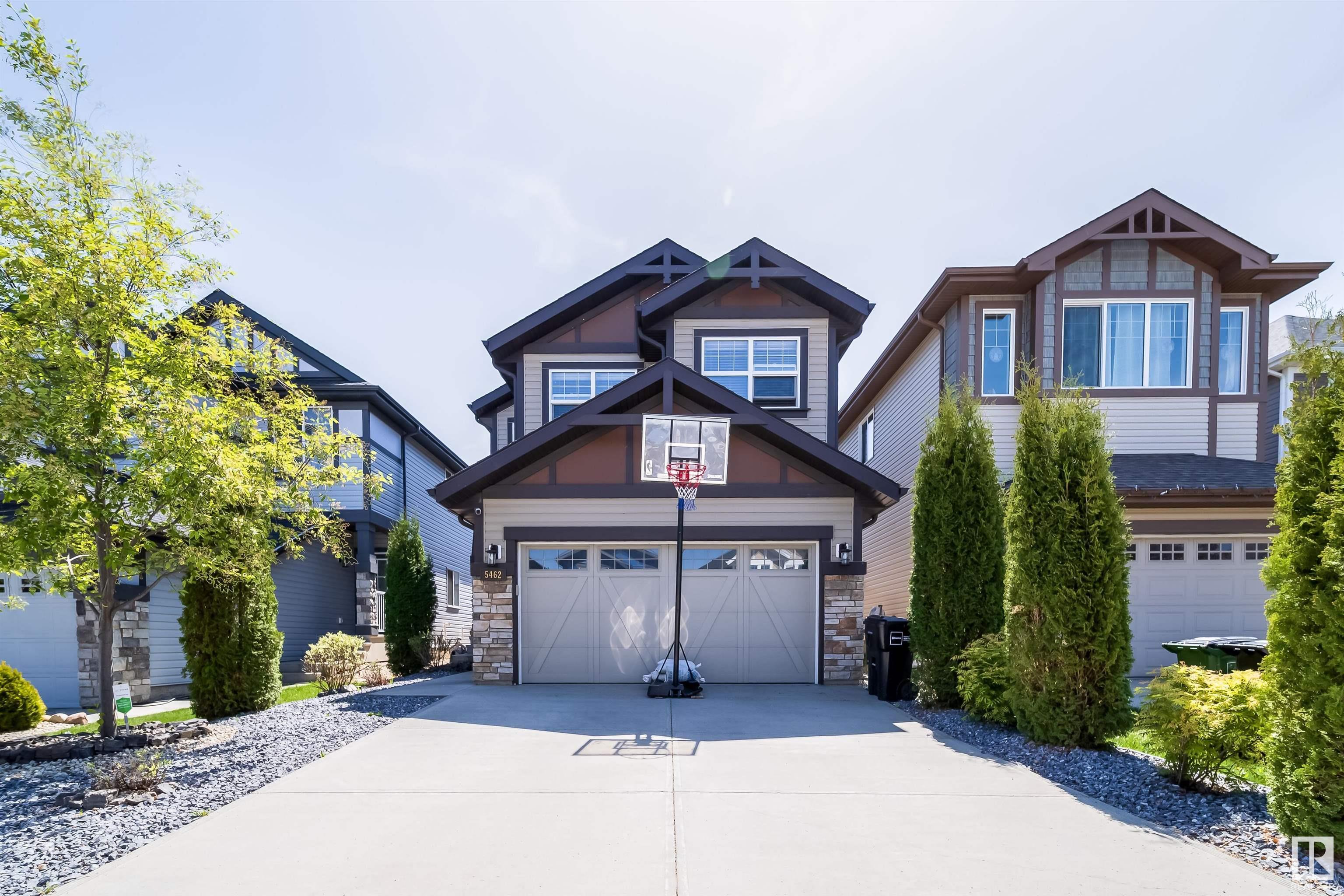 Property Photo: 5462 Allbright Square Square SW AB T6W 3H7