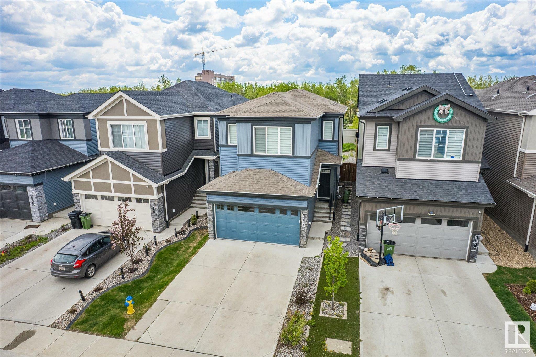 Property Photo: 22143 80 Avenue NW AB T5T 4S2