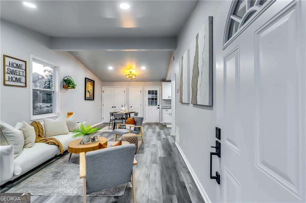 Property Photo: 2162 Westover Drive GA 30344