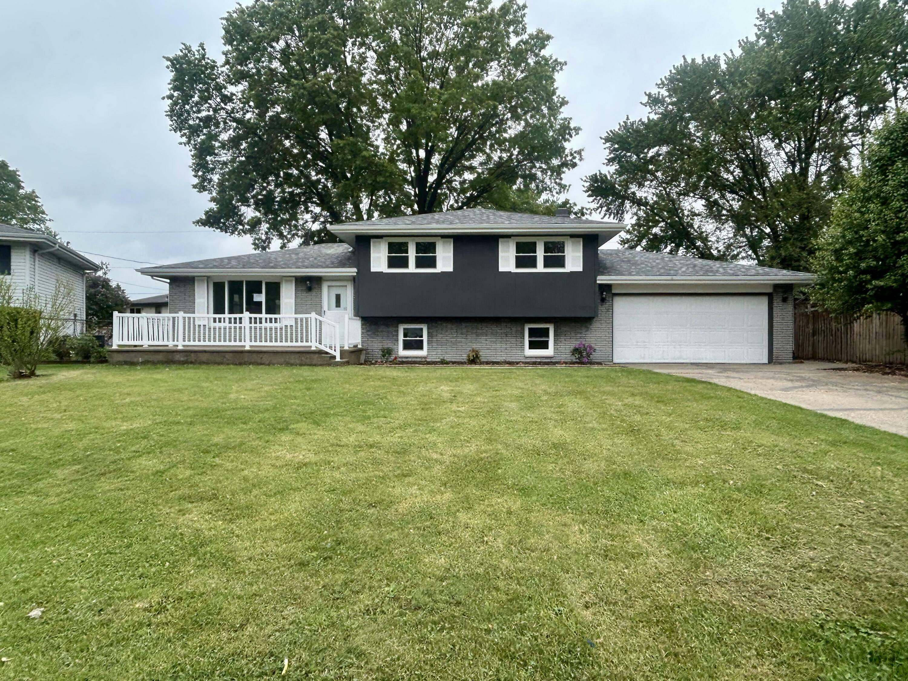 5359 Redwood Avenue  Portage IN 46368 photo