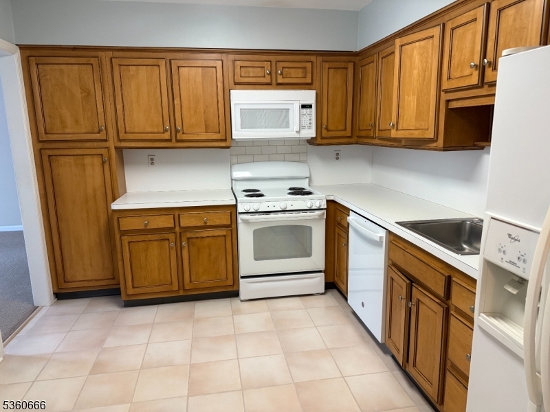 Property Photo: 260 Prospect Street, Unit 9 NJ 07090