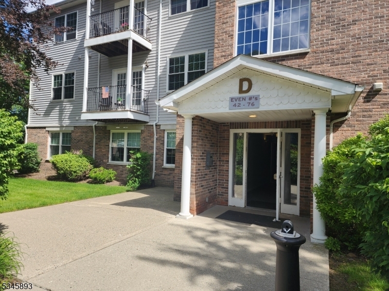 Property Photo:  42 Mountainview Ct 42  NJ 07457 