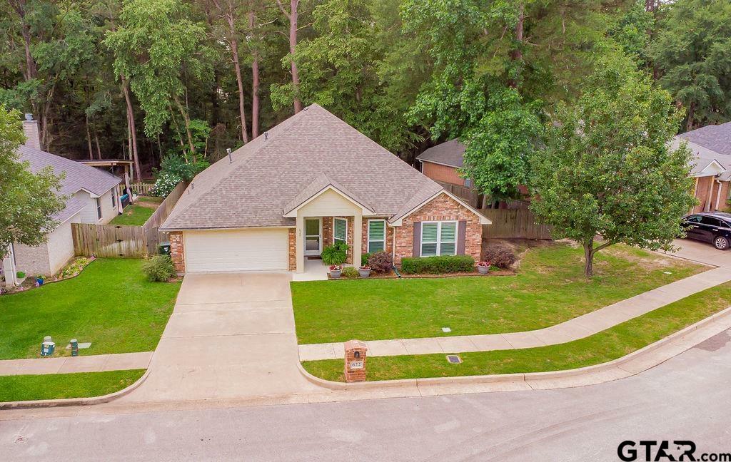 Property Photo: 622 Winding Brook Ln TX 75703