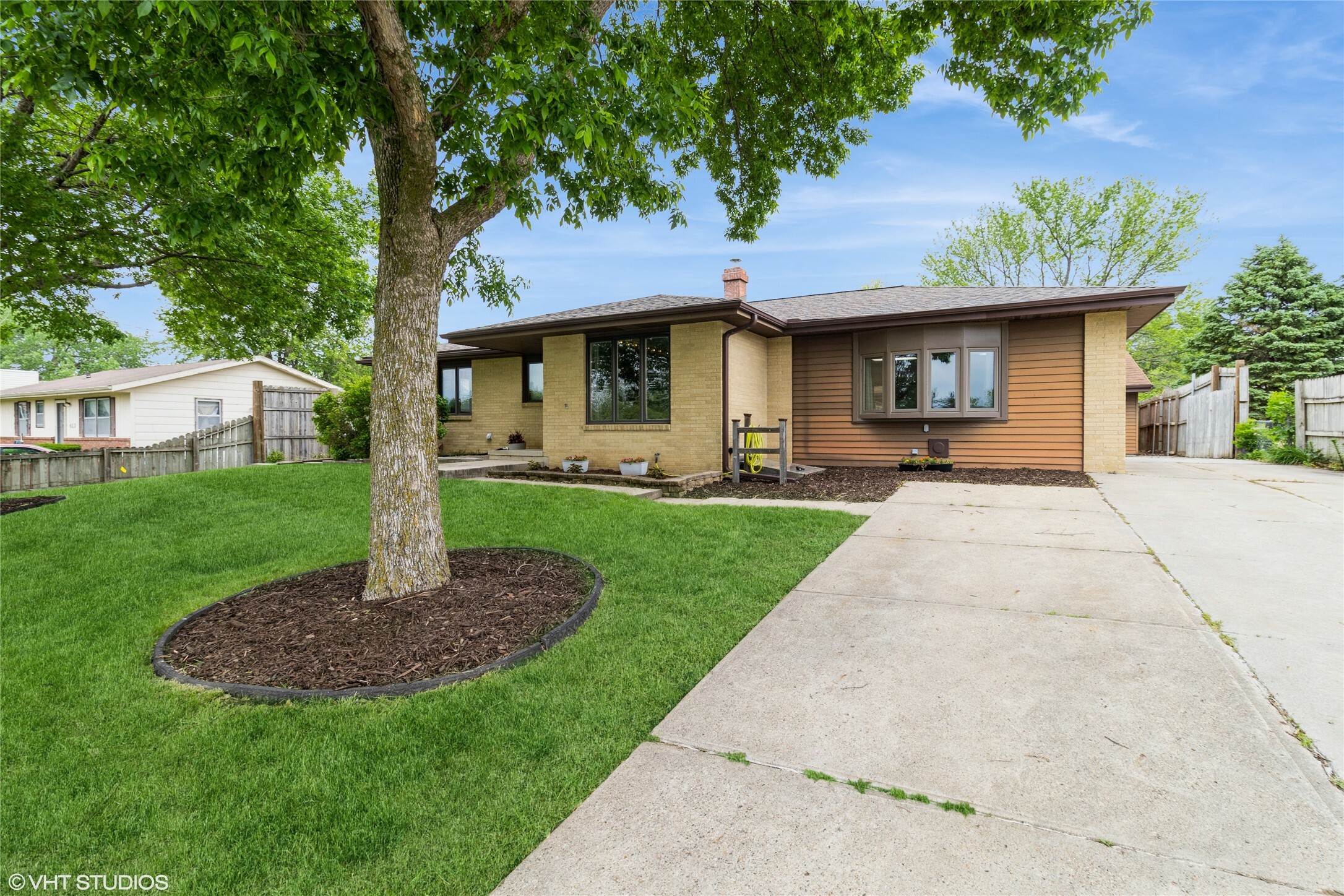 Property Photo: 529 NW State Street IA 50023