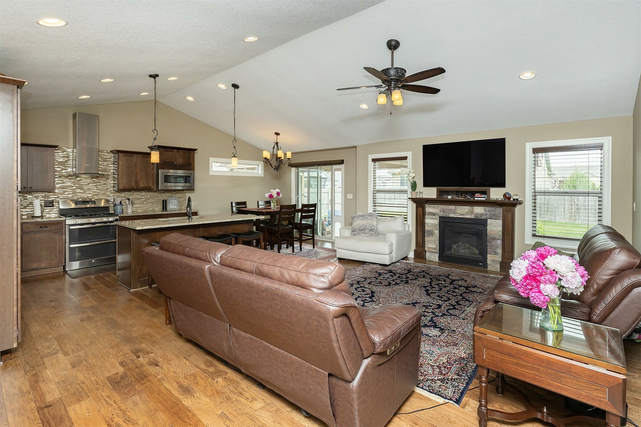 Property Photo: 565 NE Bowman Drive IA 50263