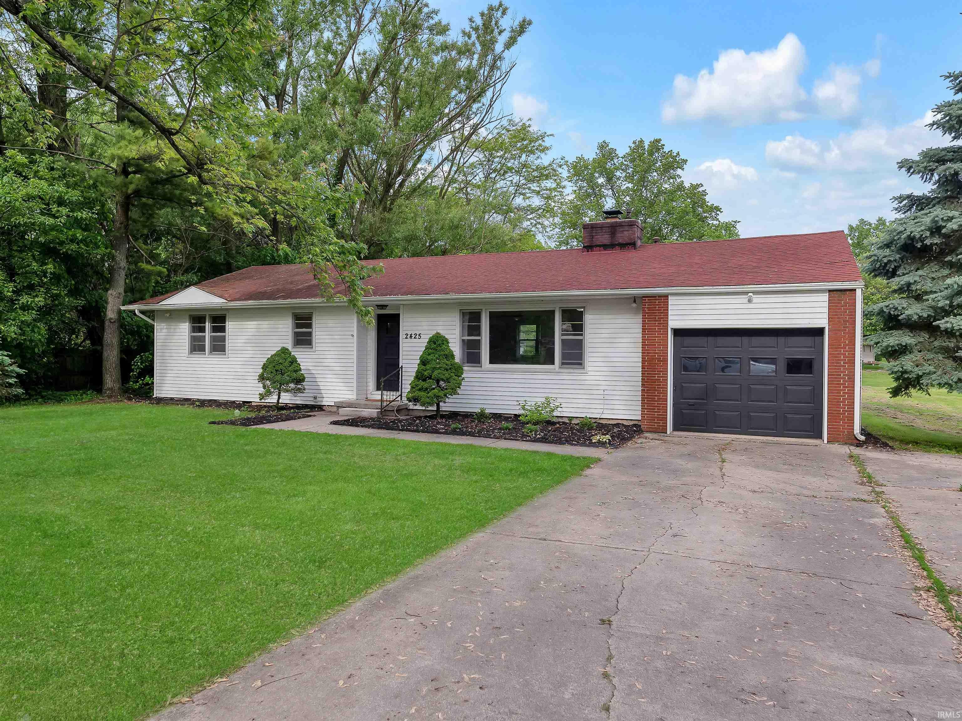 Property Photo: 2425 Beineke Drive IN 46808