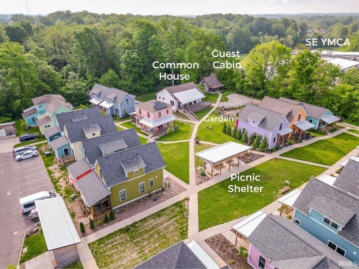 Property Photo:  1305 E Short Street  IN 47401 