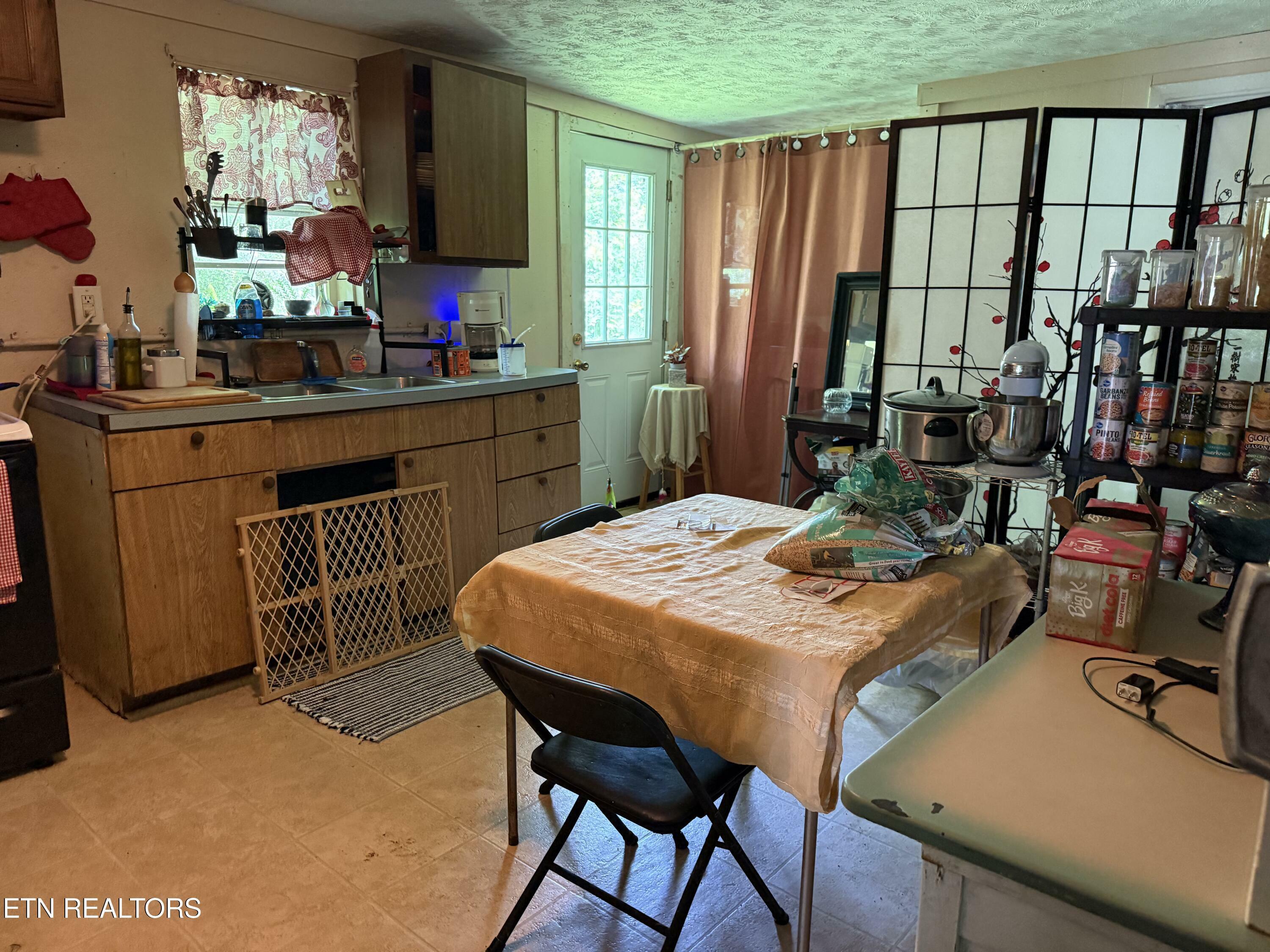 Property Photo: 5500 Magazine Rd TN 37920