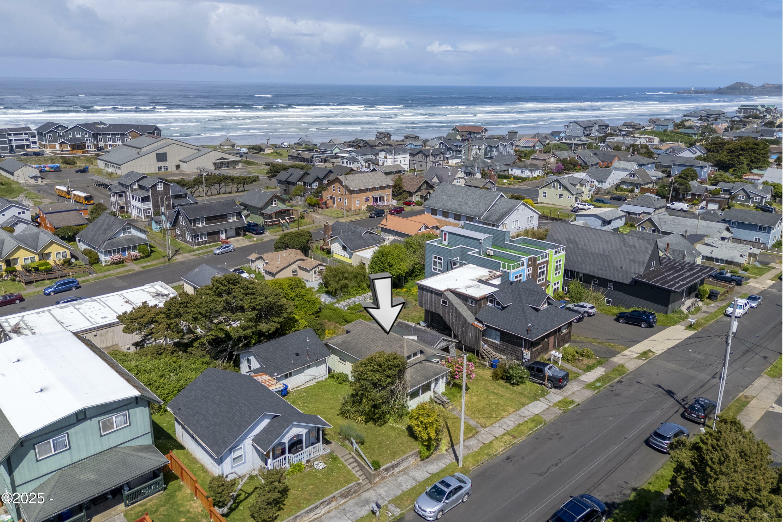Property Photo: 118 SW Brook Street OR 97365