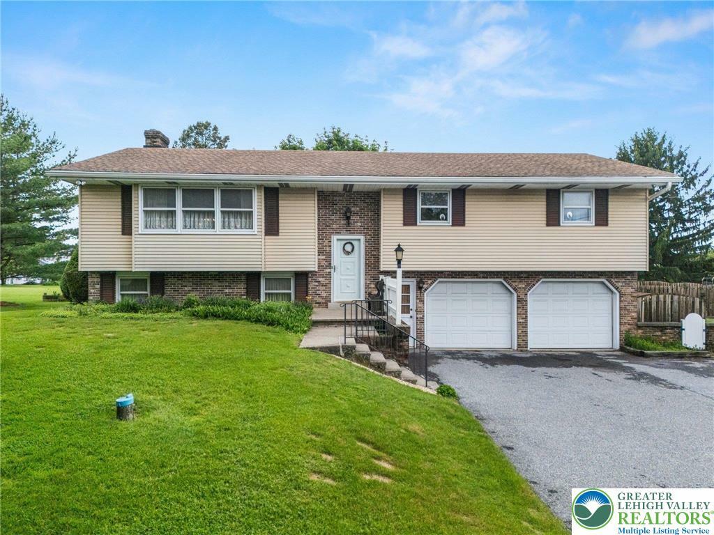 3311 Excelsior Road  North Whitehall Twp PA 18078 photo