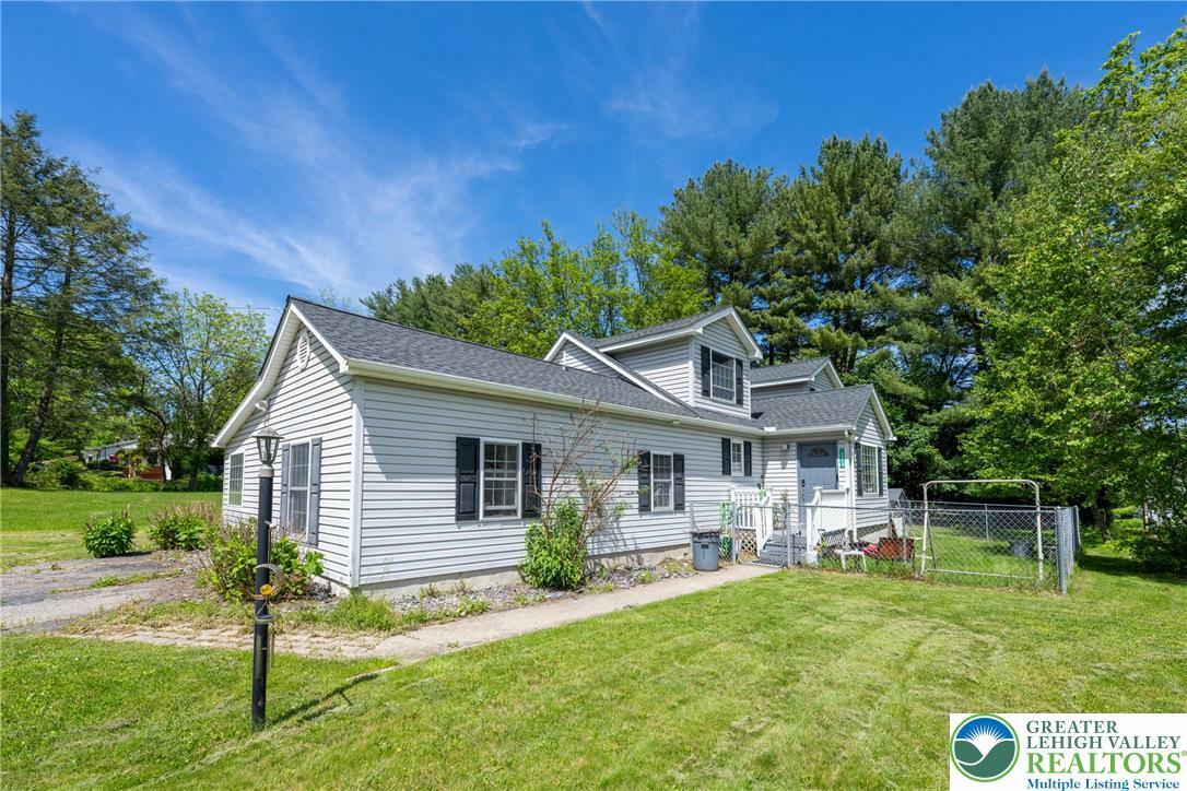 Property Photo: 7112 Howell Terrace PA 18360