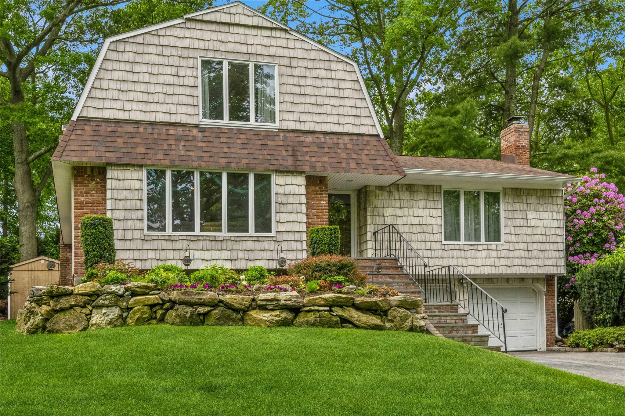 Property Photo: 2 Caryl Place NY 11754