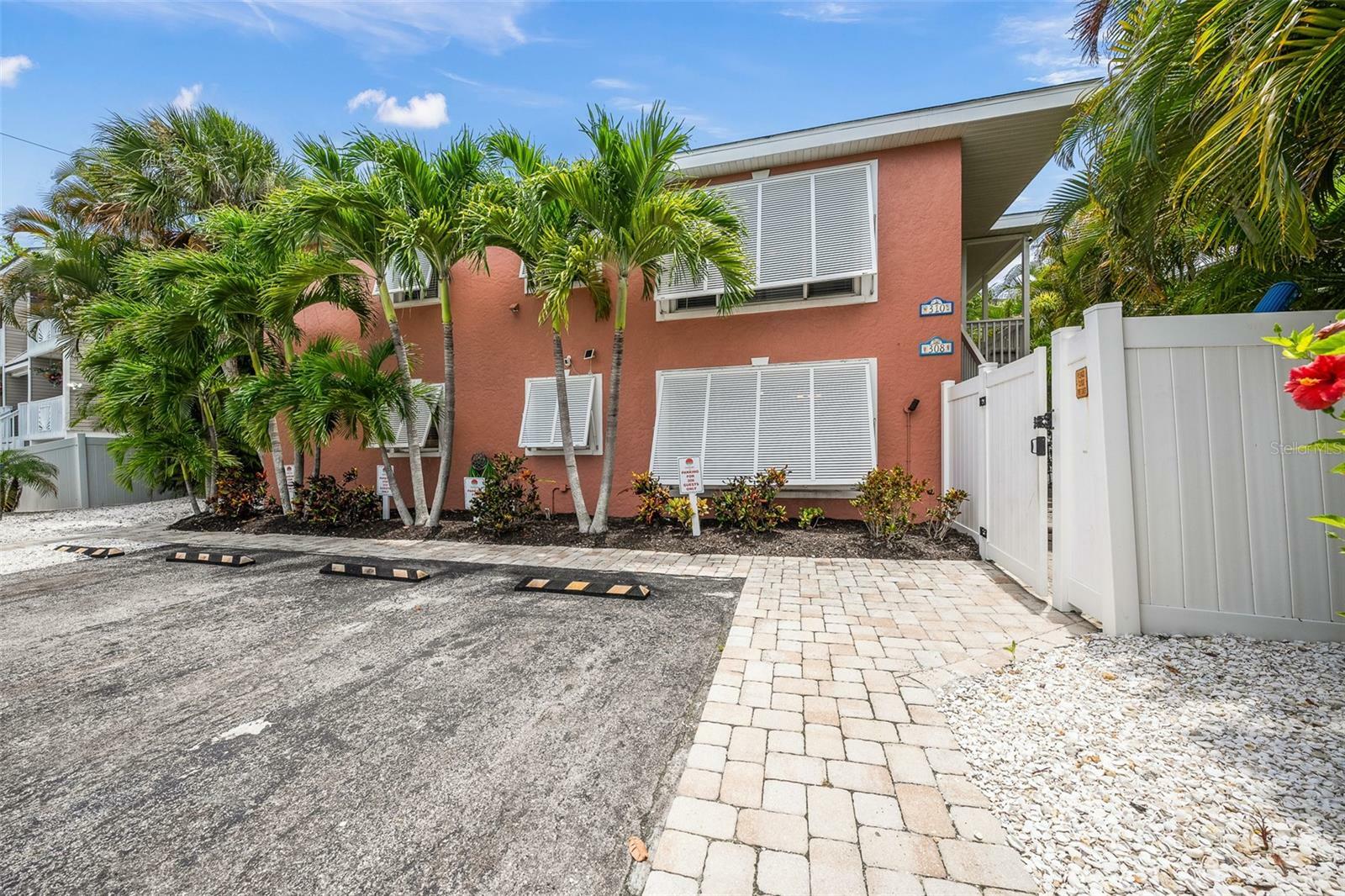 Property Photo: 308 Canal Road FL 34242