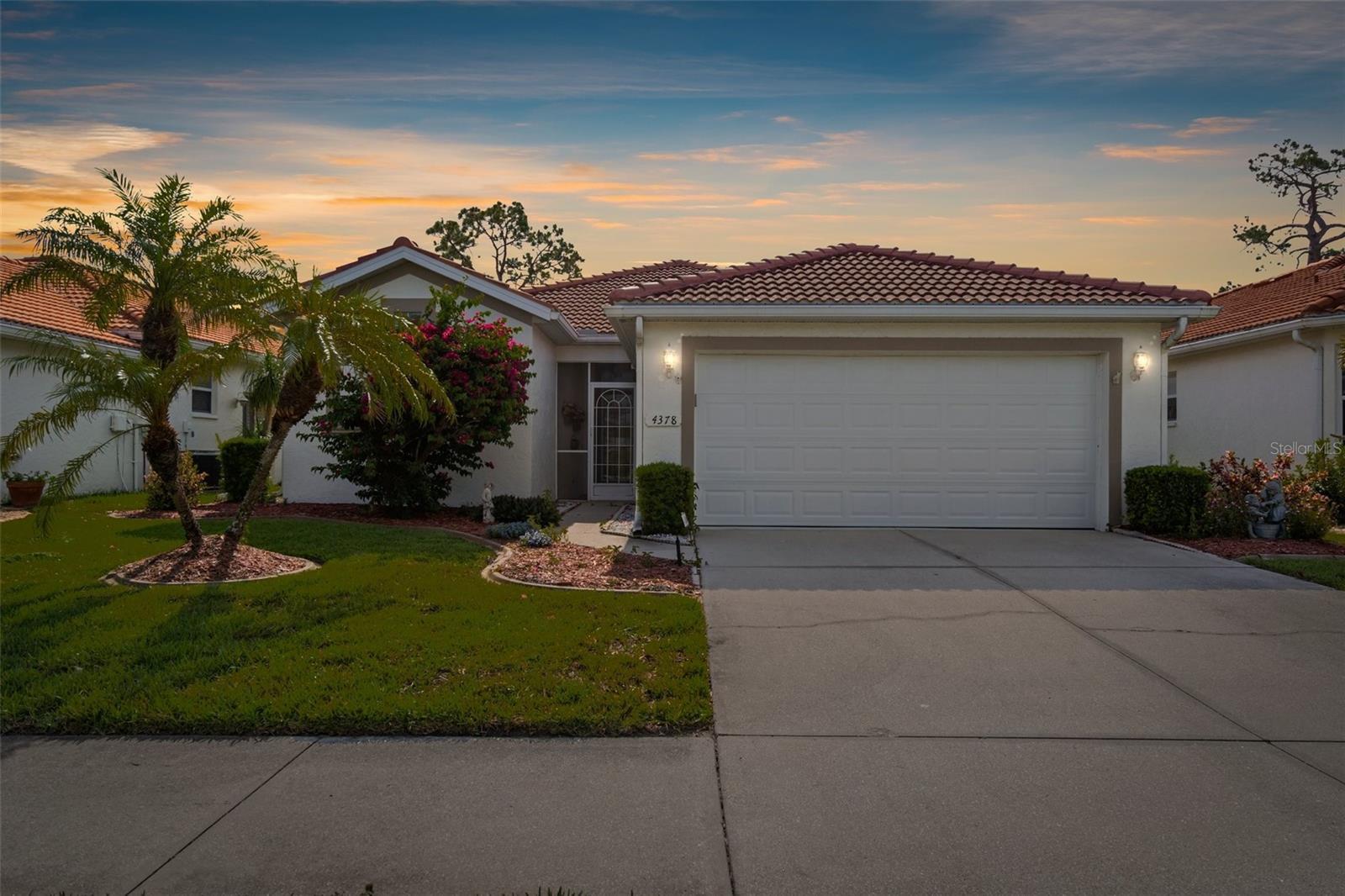 Property Photo: 4378 Summertree Road FL 34293