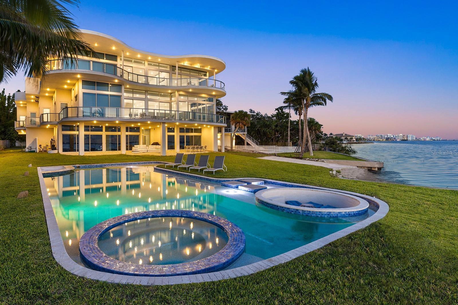 Property Photo: 4035 Bay Shore Road FL 34234