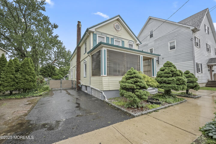 Property Photo:  365 John Street  NJ 08879 