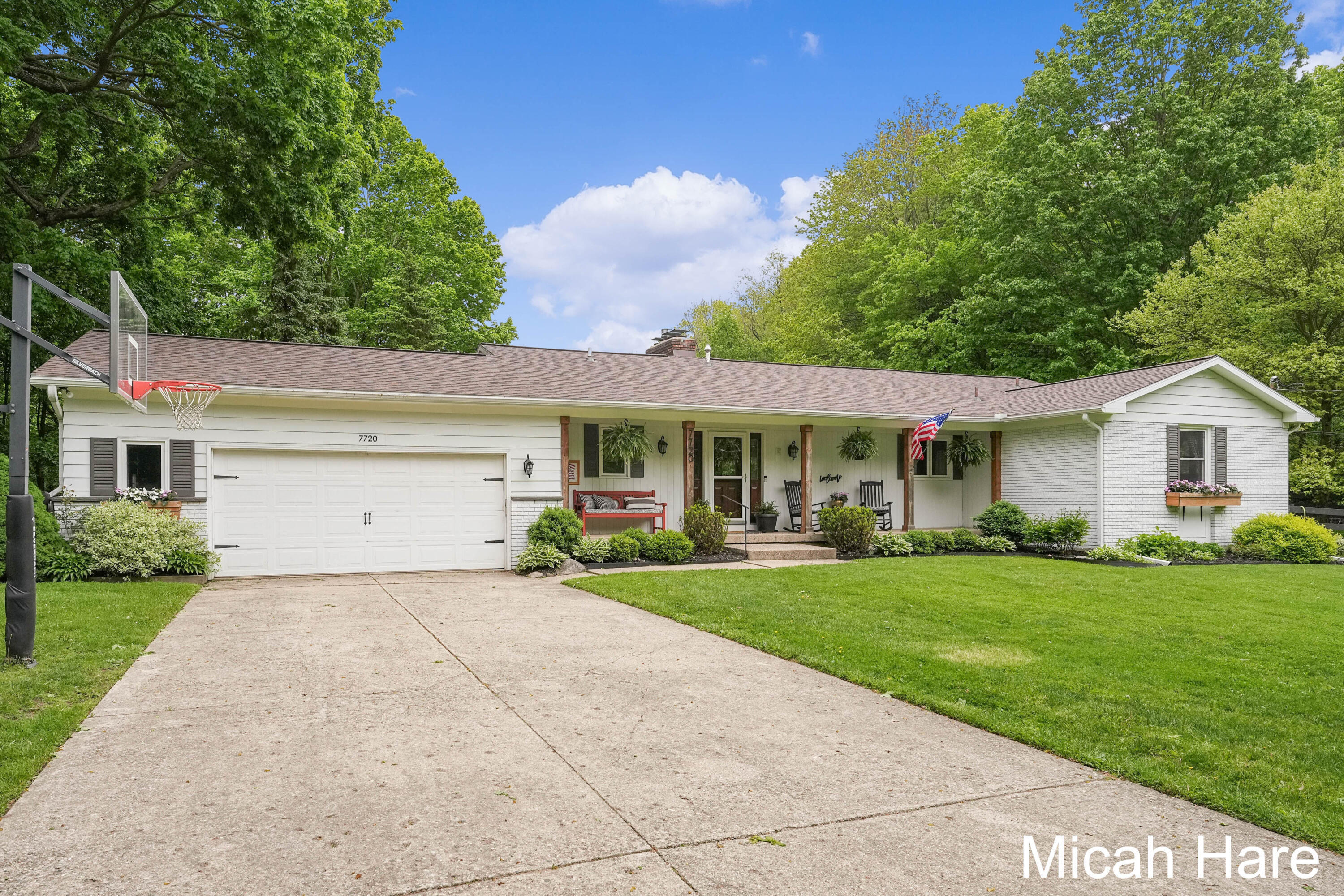Property Photo:  7720 House Court NE  MI 49306 