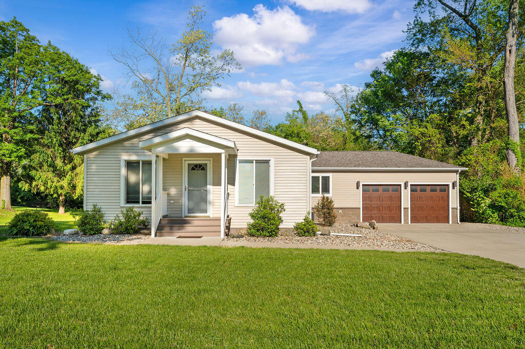 4530 Douglas Terrace  Coloma MI 49038 photo