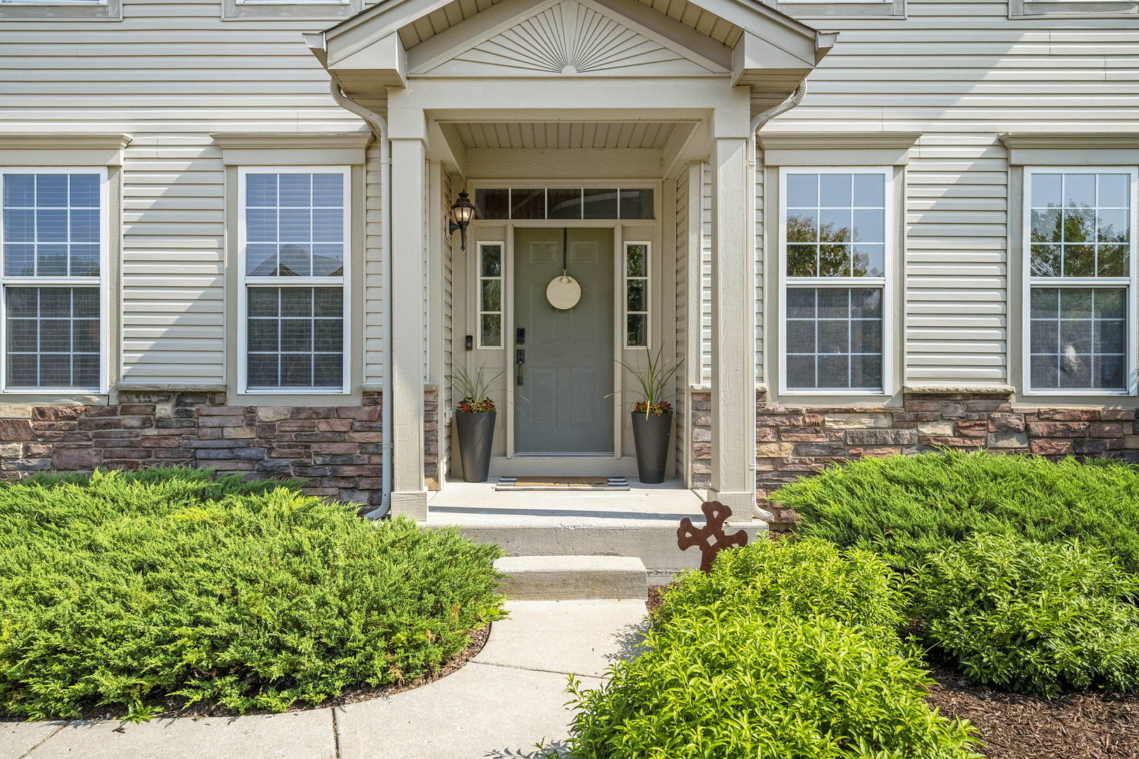 Property Photo: 1014 Bayside Lane IL 60404