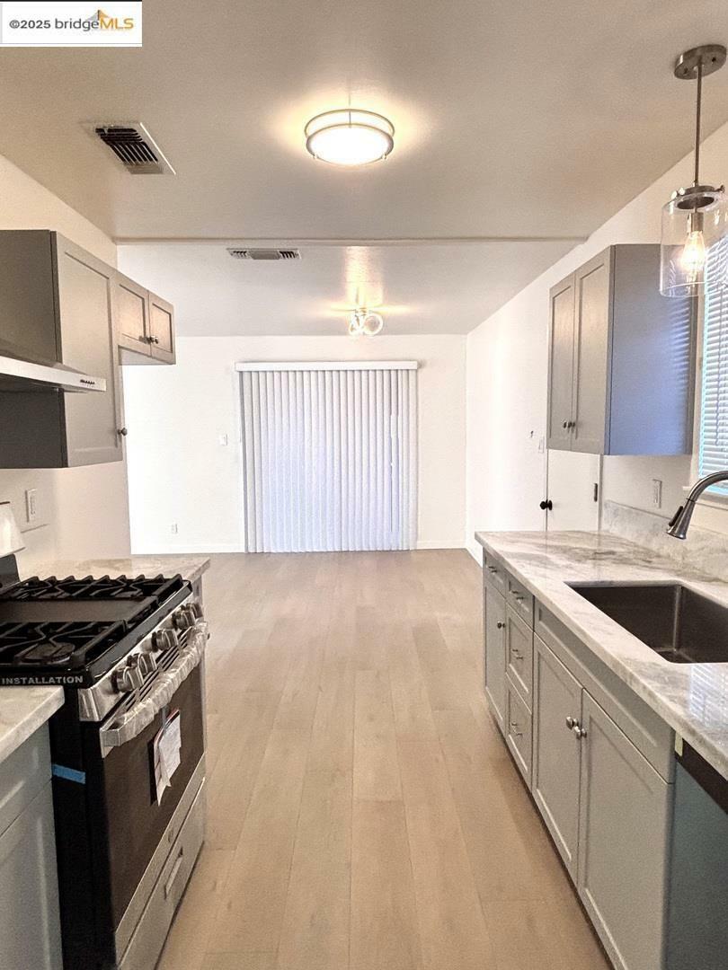 Property Photo:  7024 Tamoshanter Way  CA 95822 