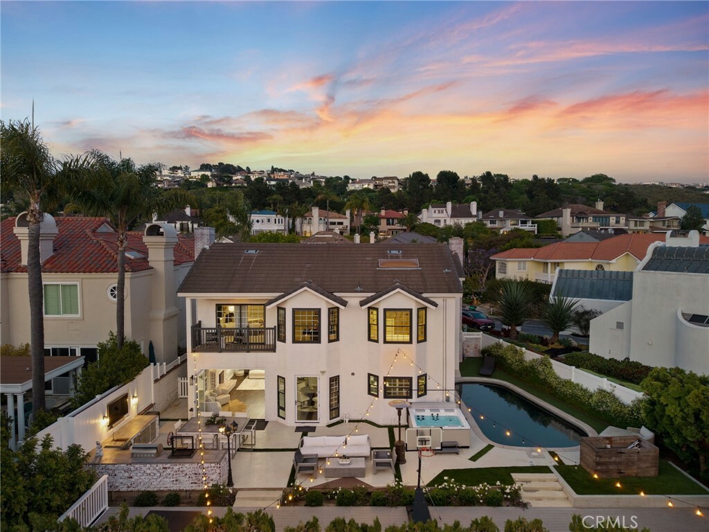 Property Photo: 5 Hillsborough CA 92660