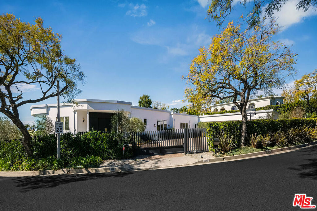 Property Photo: 580 Chalette Drive CA 90210