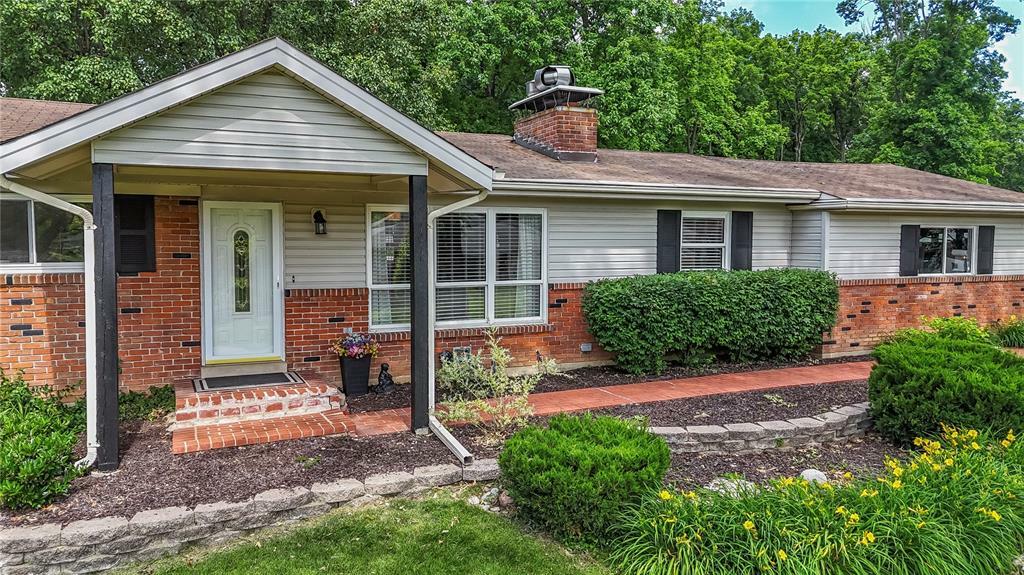 Property Photo: 6 Fawnwood Drive MO 63128